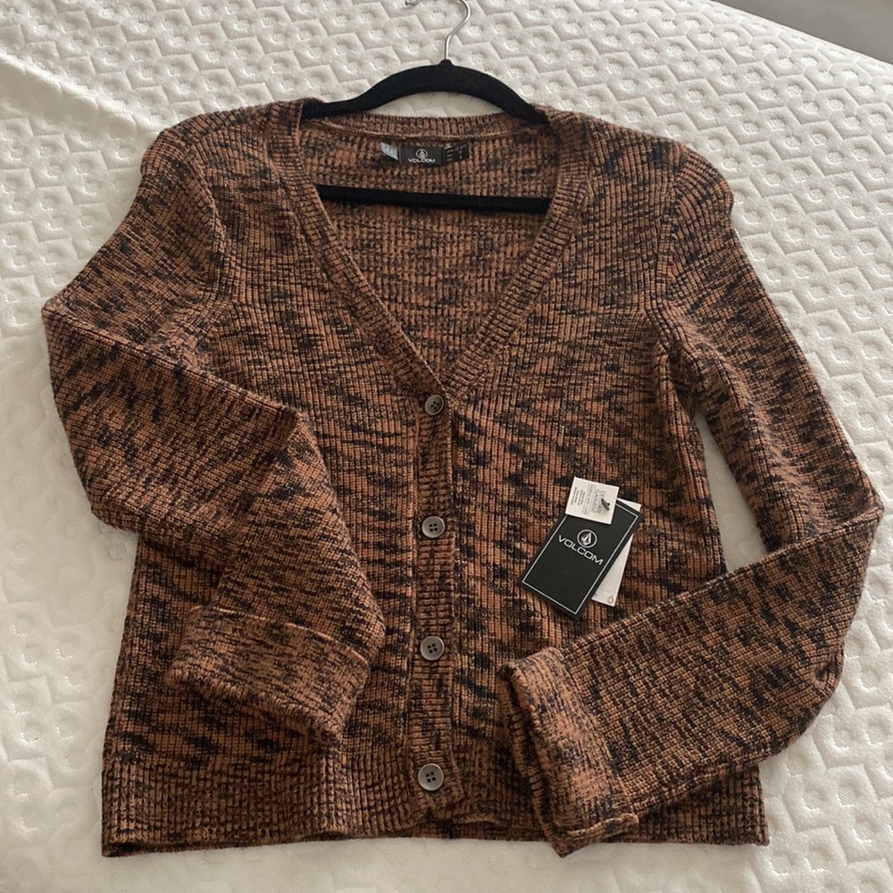 Cardigan sweater